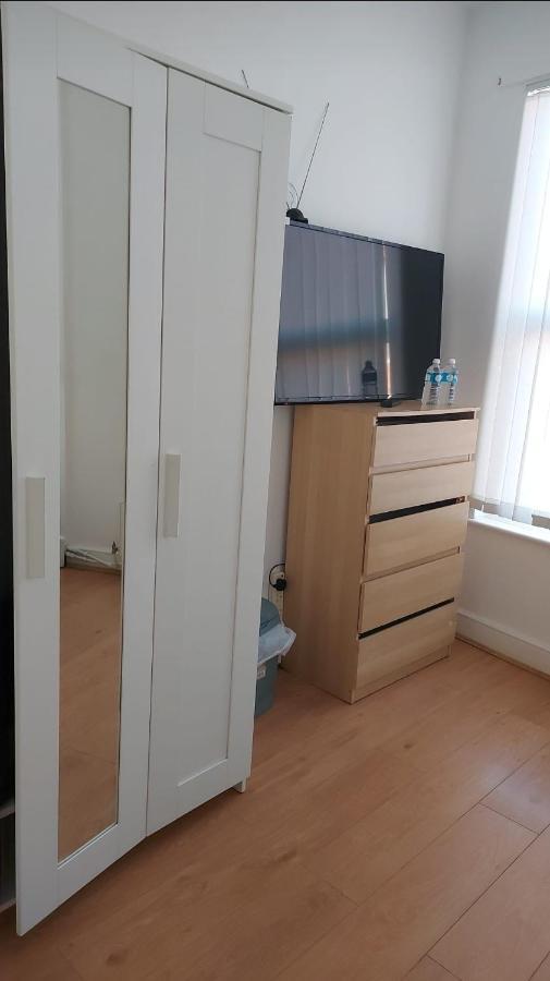 Spacious Double Room In Anfield Liverpool Esterno foto